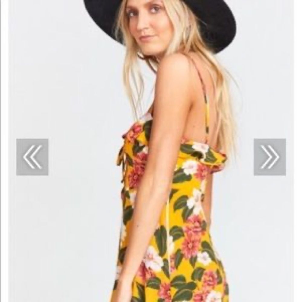 Show me your MuMu dress - Picture 2 of 3